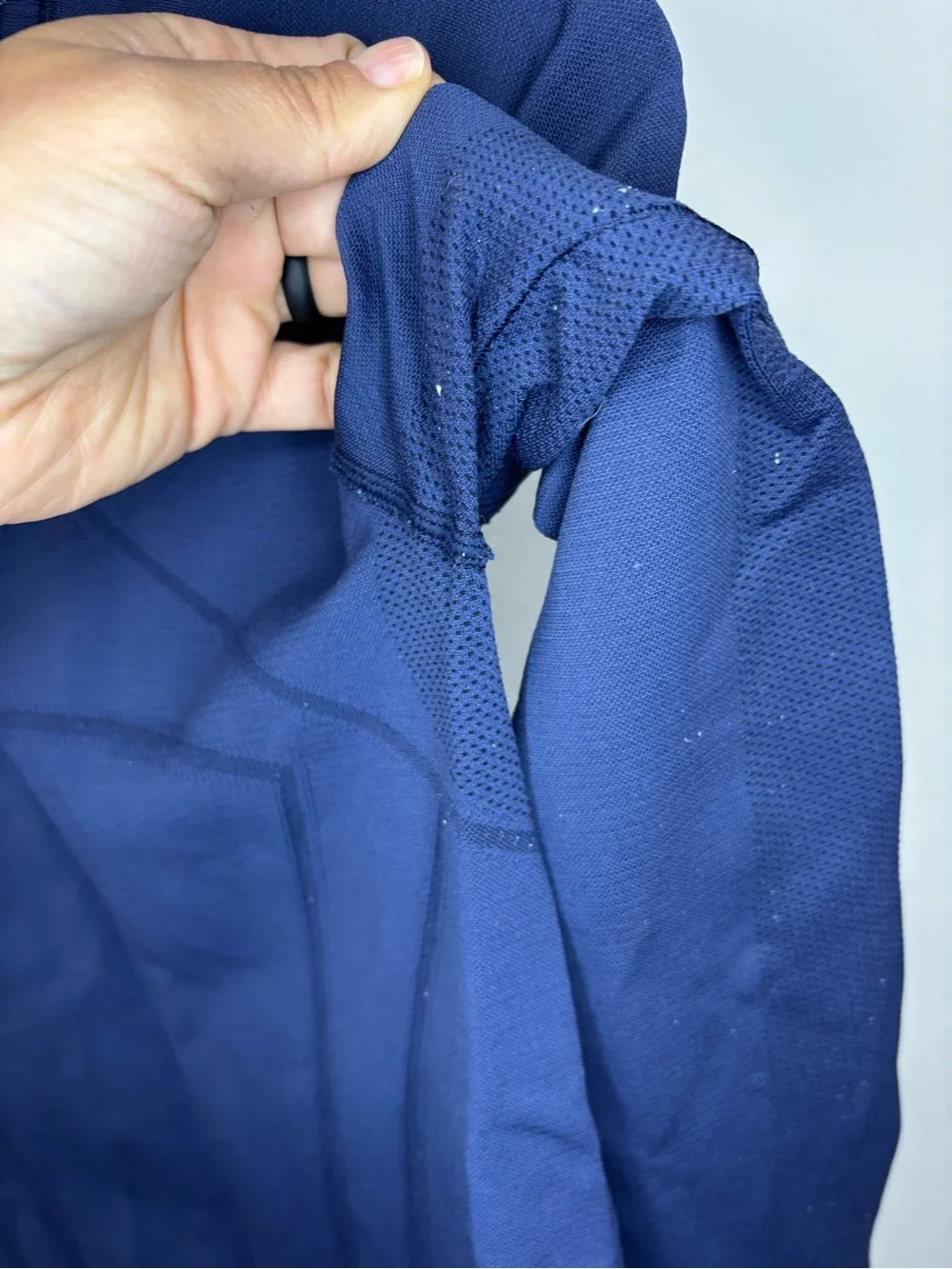 Ivivva by Lululemon Fly Tech Long Sleeve Blue Shirt Girl’s Size 14‎